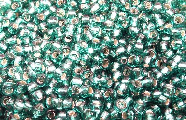 27 Perles de rocaille en verre 2mm 1.89€ les 40g Vert argenté