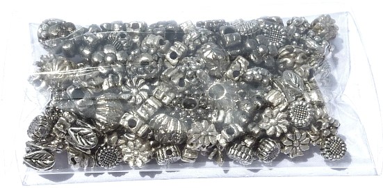 Lot de perles mixtes en métal