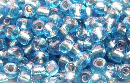 22 Perles de rocaille en verre 4mm 1.89€ les 40g Bleu argenté