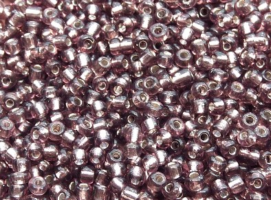 24 Perles de rocaille en verre 2mm 1.89€ les 40g Prune argenté